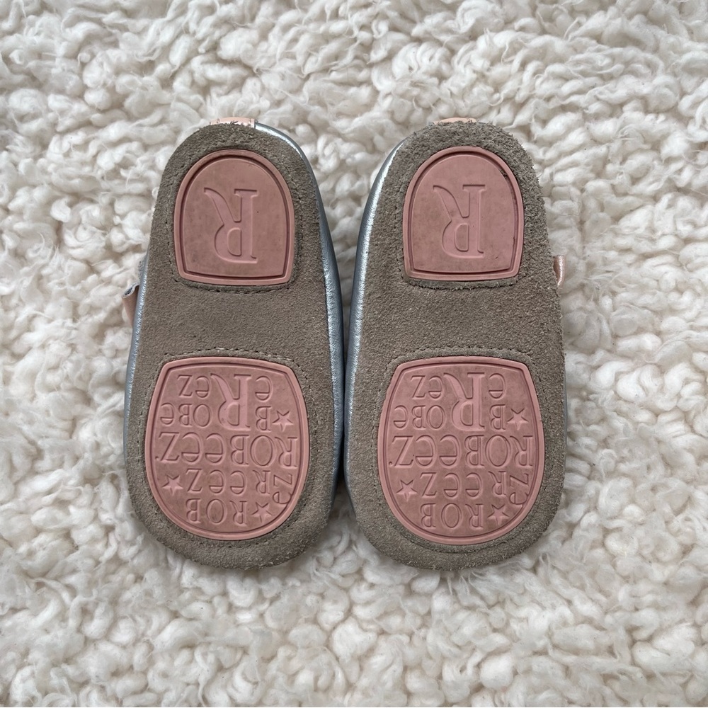 Robeez Leather Shoes - Picture 4 of 6